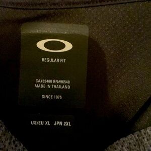 I am selling a clean Oakleys polo shirt